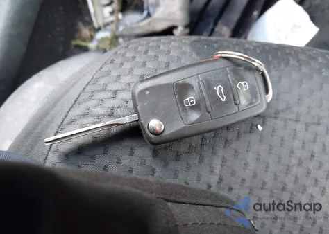 2012 Volkswagen Jetta 2.0L S из США, поврежденный, VIN 3VW2K7AJ6CM309909